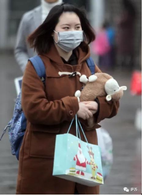 吃瓜网红戴口罩  第1张